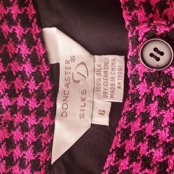Silk Doncaster Y2K Houndstooth Pleated Pink & Black Shorts Size 6 - Picture 4 of 4